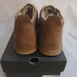 UGG Men\'s Maksim Chukka Boots in Tamarind Color Sz 17, 18 UGG MAKSIM MEN CHUKKA BOOTS TAMARIND SUEDE Size 18 NIB | eBay main image 4